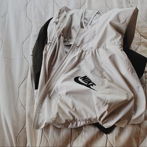 Nike windbreaker